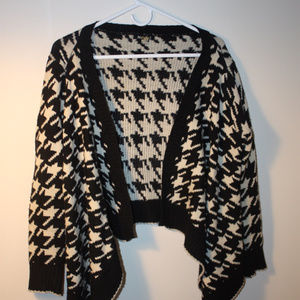 36 Point 5 Houndstooth Open Cardigan Sweater Wrap